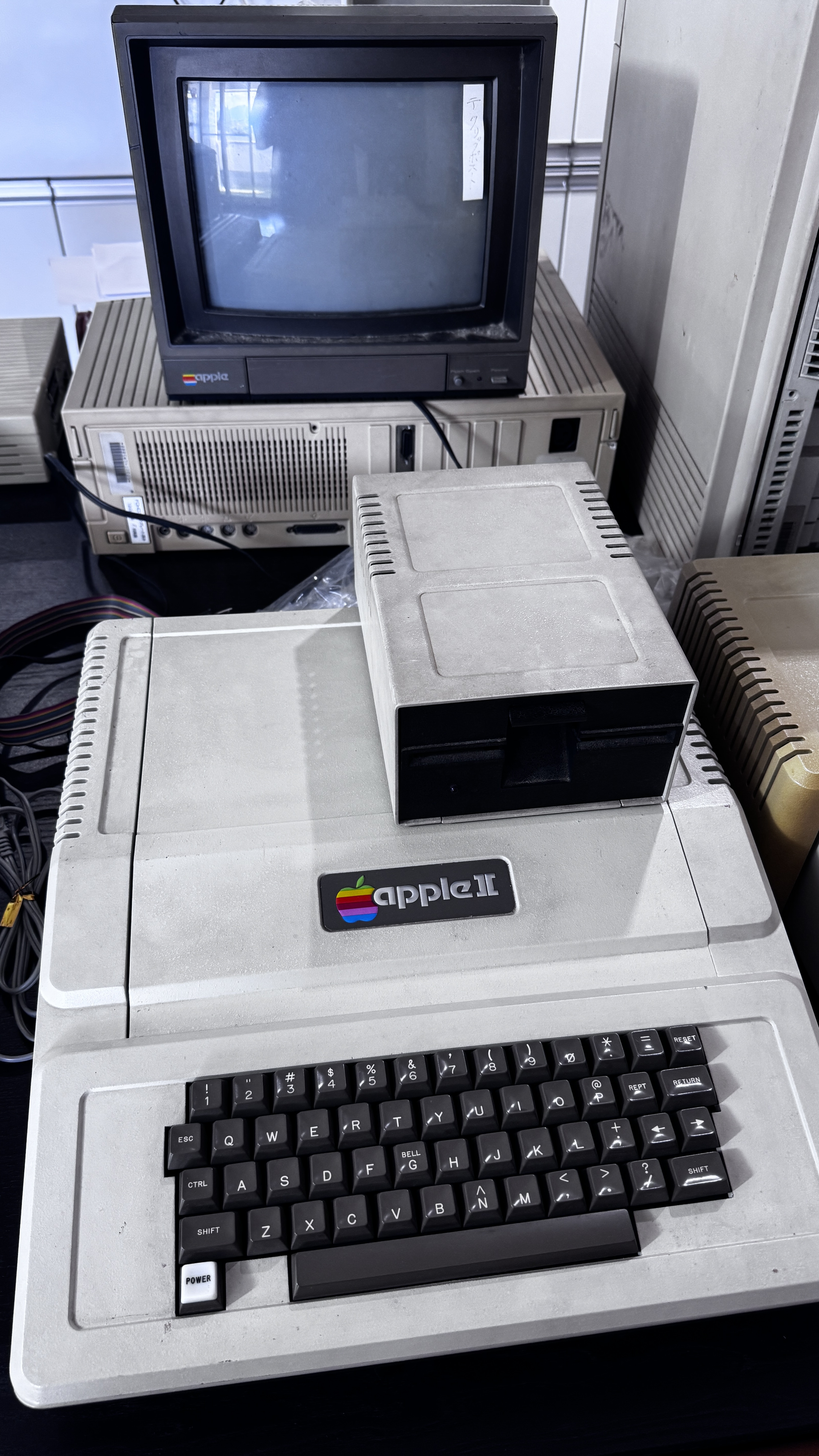 Apple II 本体とDisk II ドライブ